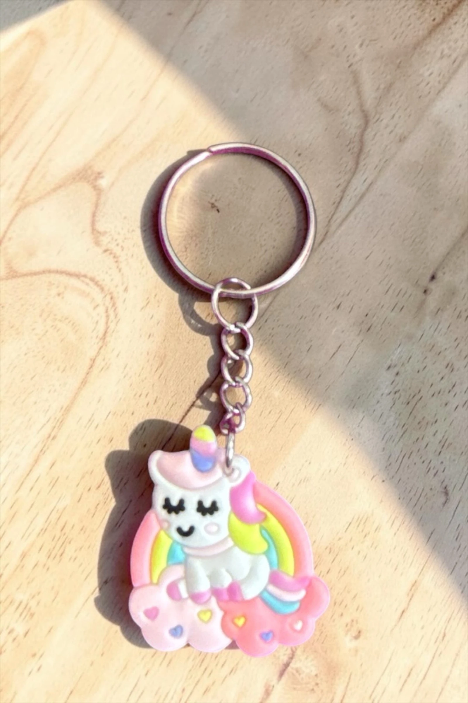 Llavero kawaii unicornio arcoíris PVC